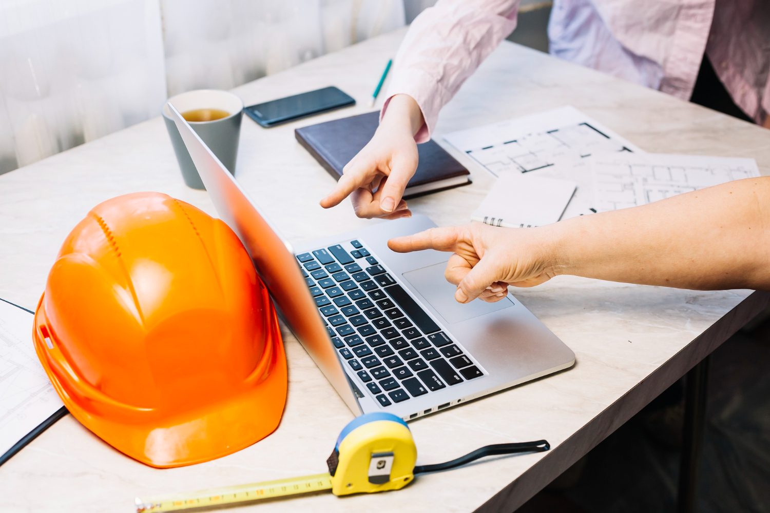 Sicurezza sul lavoro: implementare sistemi di monitoraggio intelligenti